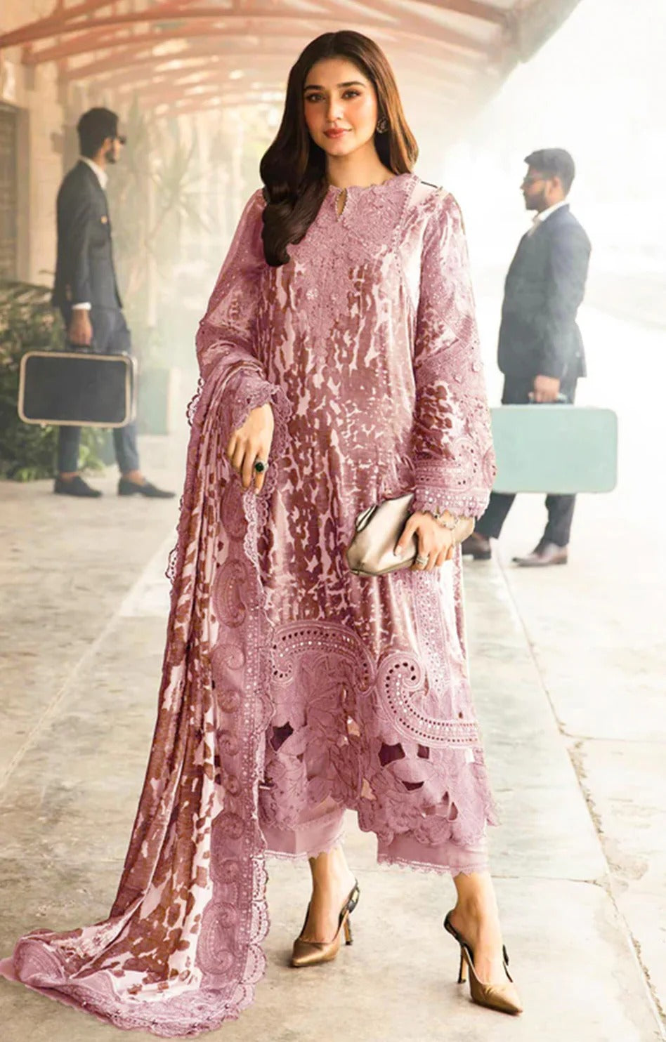 Velvet palachi Bloom